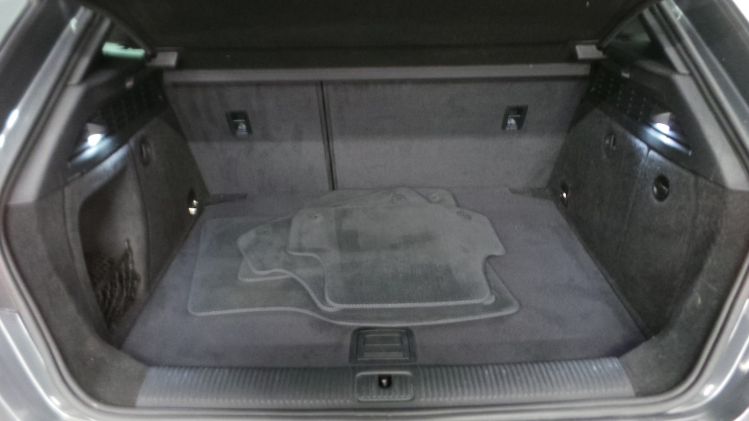 Used Audi A3 2017 for sale - 77035771: Photo 7