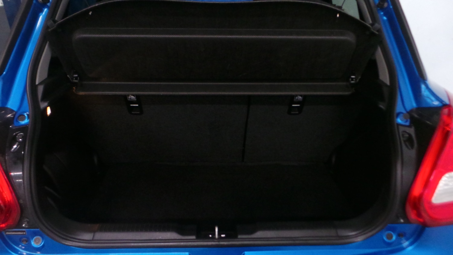 Used Suzuki Swift 2019 for sale - 77650112: Photo 23