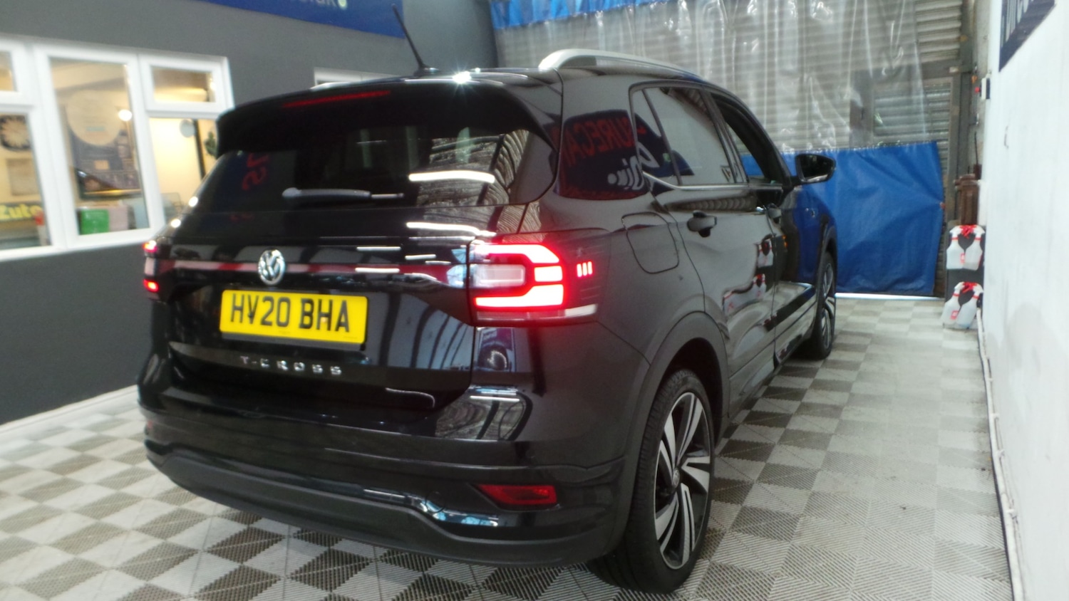 Used Volkswagen T-Cross 2020 for sale - 77378835: Photo 3