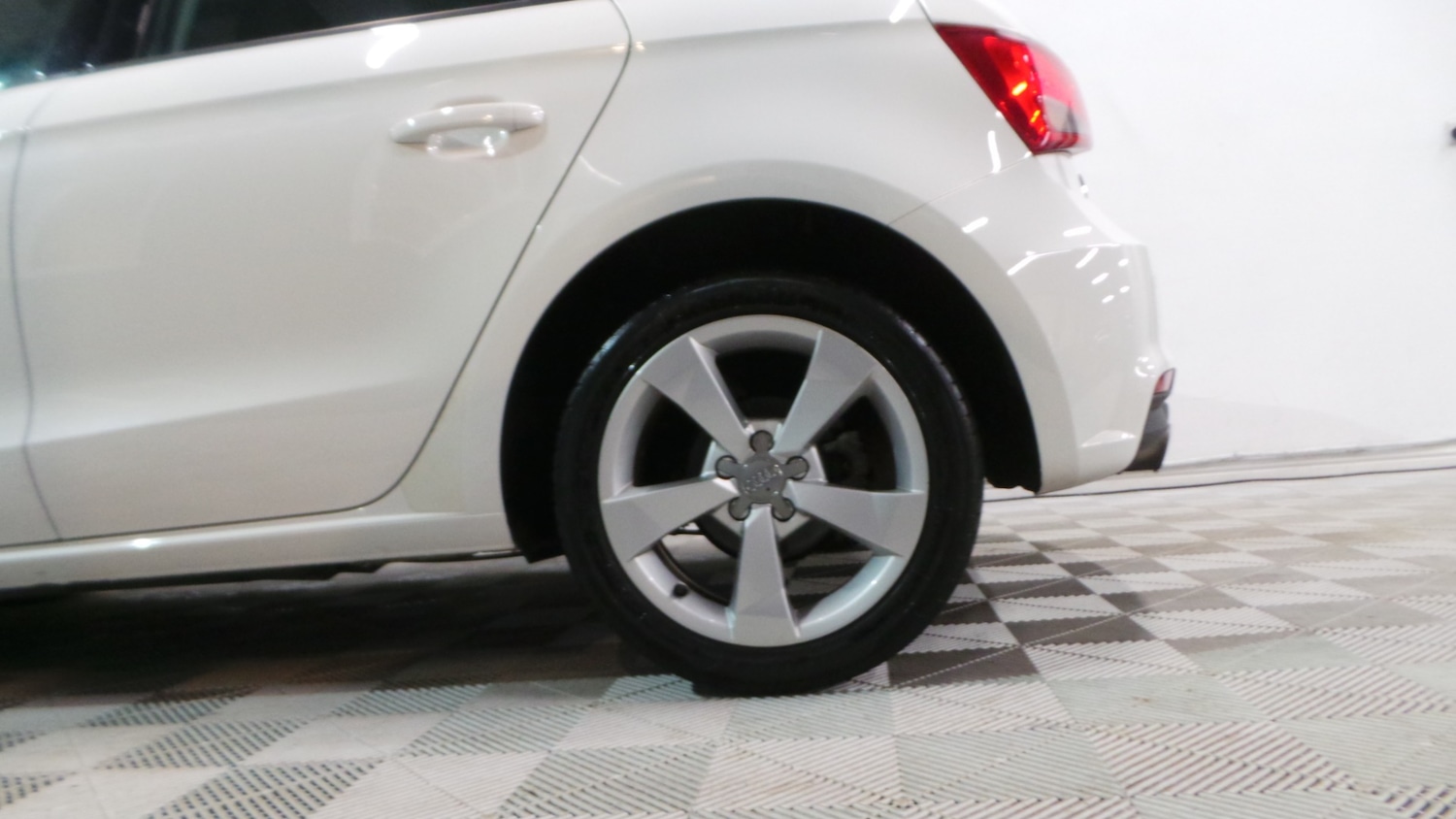 Used Audi A1 2018 for sale - 76557243: Photo 6