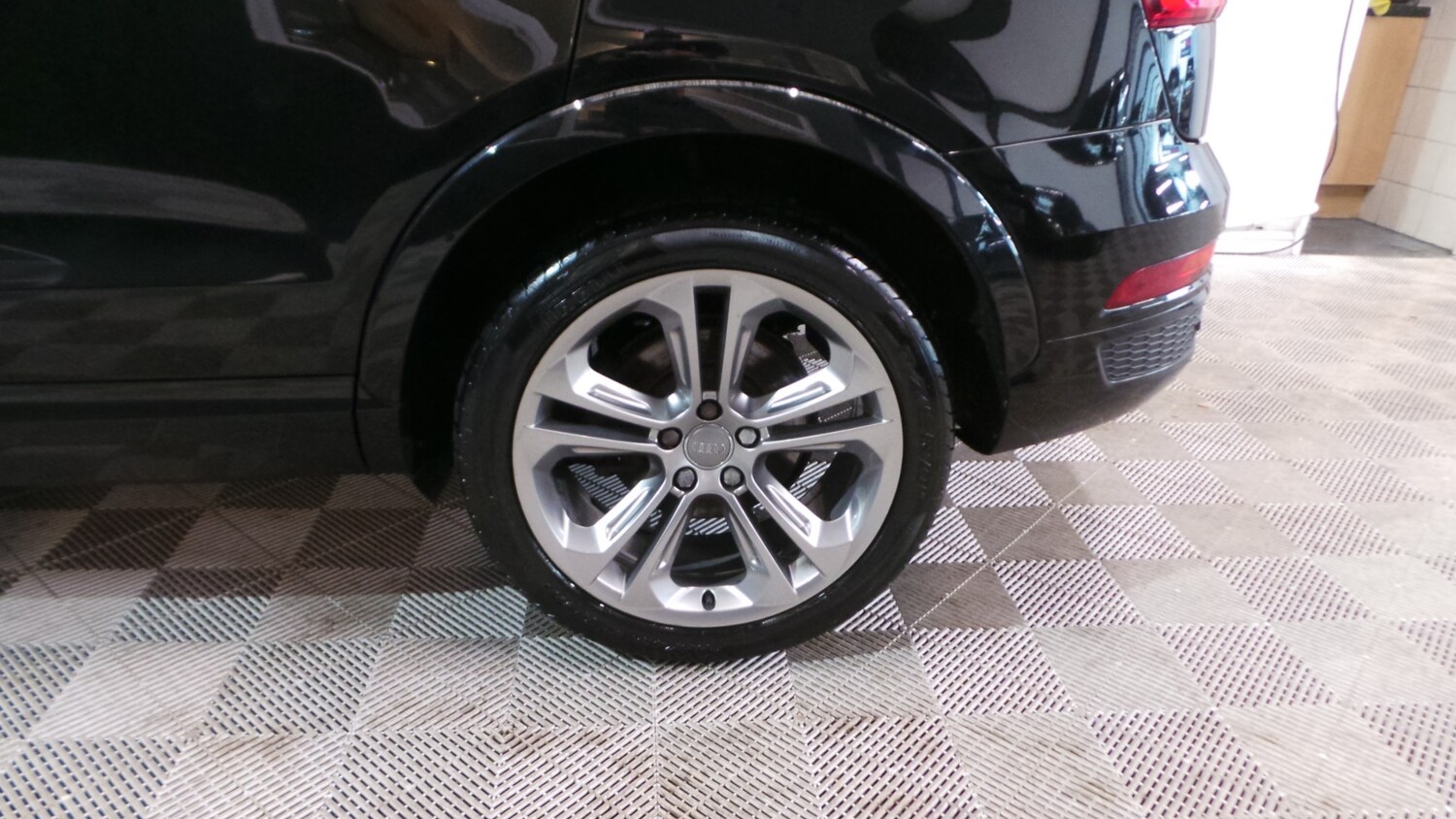 Used Audi Q3 2016 for sale - 77196391: Photo 17