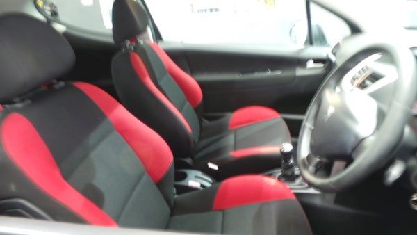 Used Peugeot 207 2012 for sale - 76321799: Photo 12
