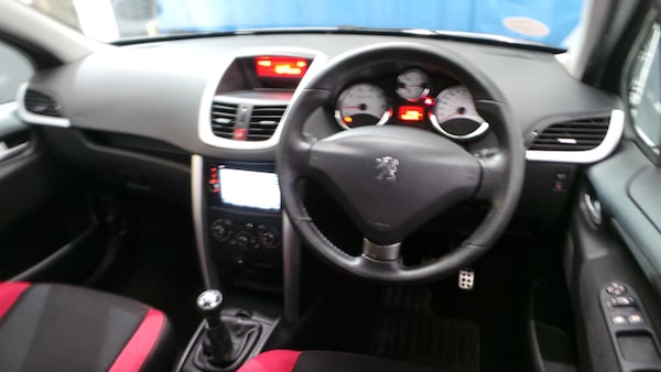 Used Peugeot 207 2012 for sale - 76321799: Photo 18