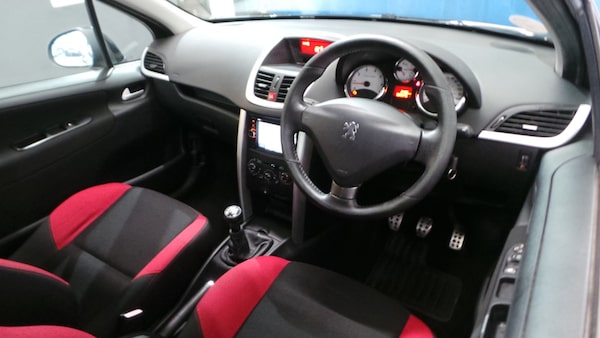 Used Peugeot 207 2012 for sale - 76321799: Photo 4