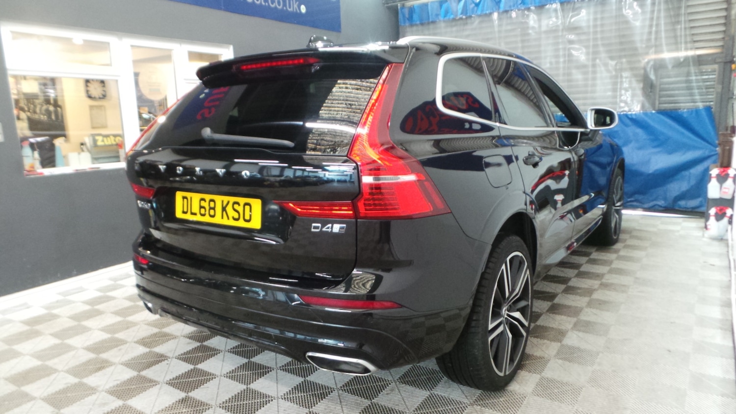 Used Volvo XC60 2019 for sale - 77195742: Photo 3
