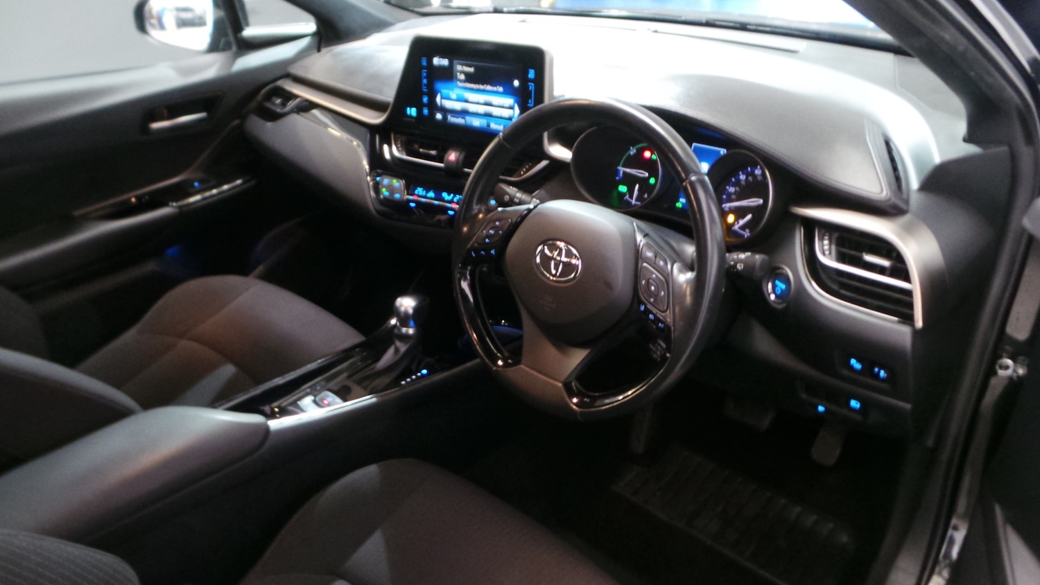 Used Toyota C-HR 2019 for sale - 77298302: Photo 27