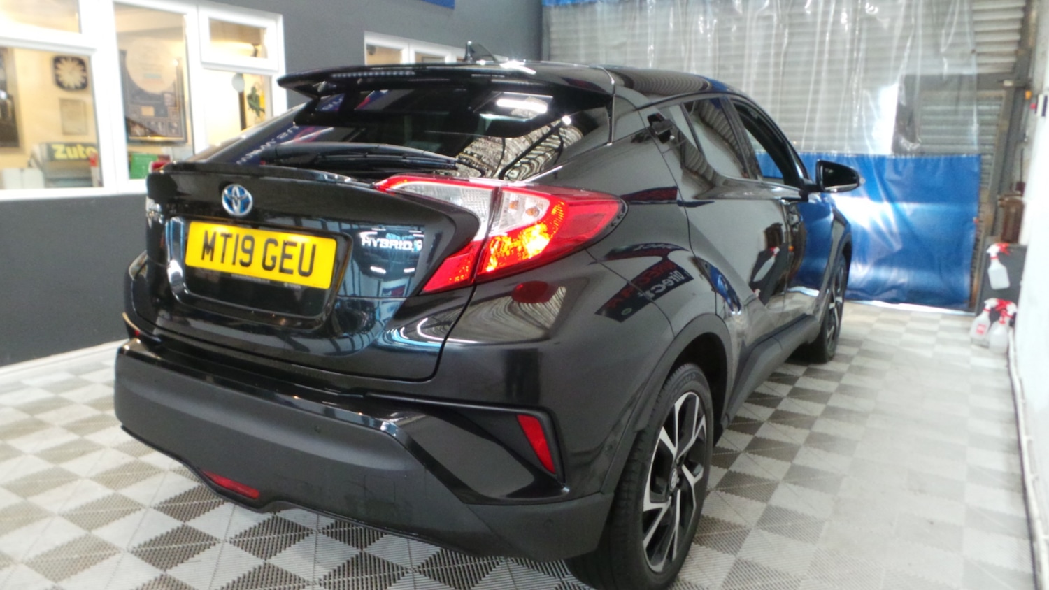 Used Toyota C-HR 2019 for sale - 77298302: Photo 4