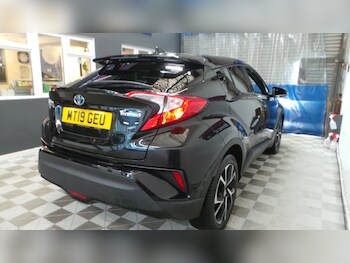 Used Toyota C-HR 2019 for sale - 77298302: Photo