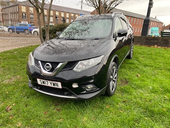 Used Nissan X-Trail 2017 for sale - 78040223: Photo