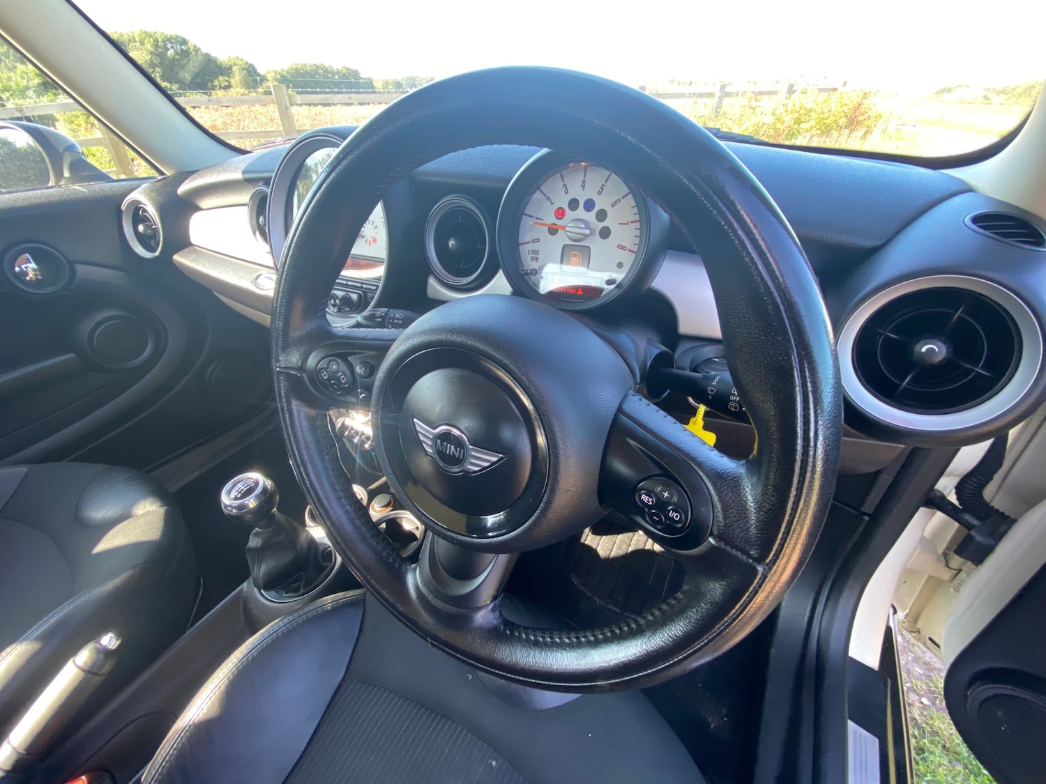 Used MINI Hatch 2011 for sale - 78040327: Photo 12