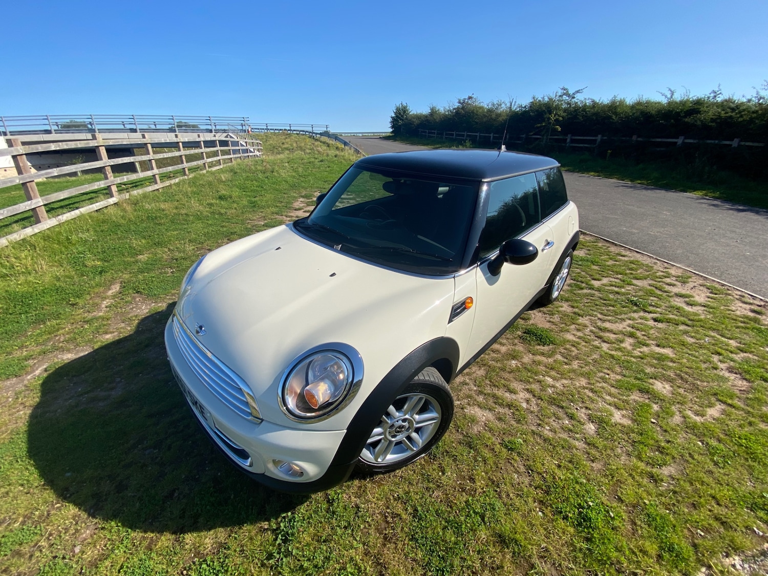 Used MINI Hatch 2011 for sale - 78040327: Photo 13