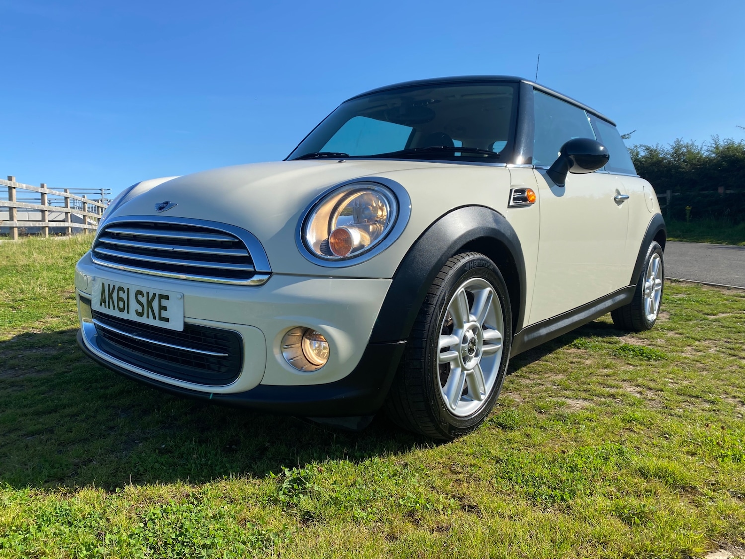 Used MINI Hatch 2011 for sale - 78040327: Photo 2