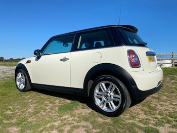 Used MINI Hatch 2011 for sale - 78040327: Photo