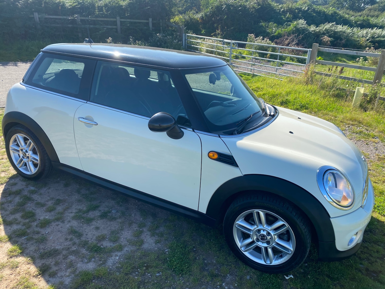 Used MINI Hatch 2011 for sale - 78040327: Photo 8
