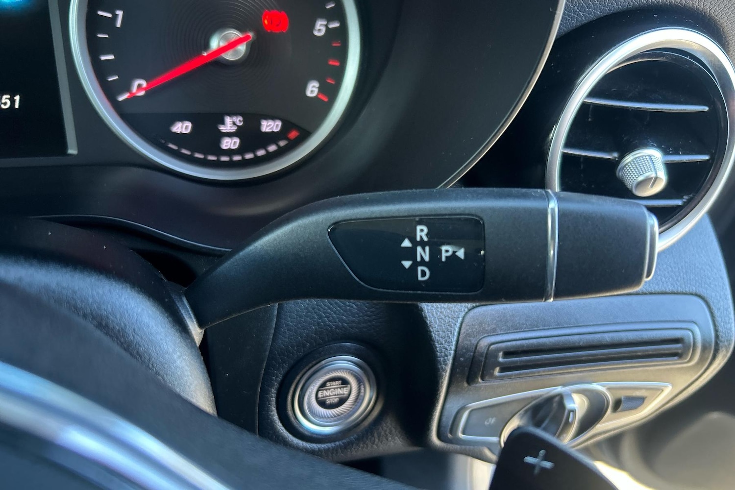 Used Mercedes-Benz GLC 2020 for sale - 76063132: Photo 14