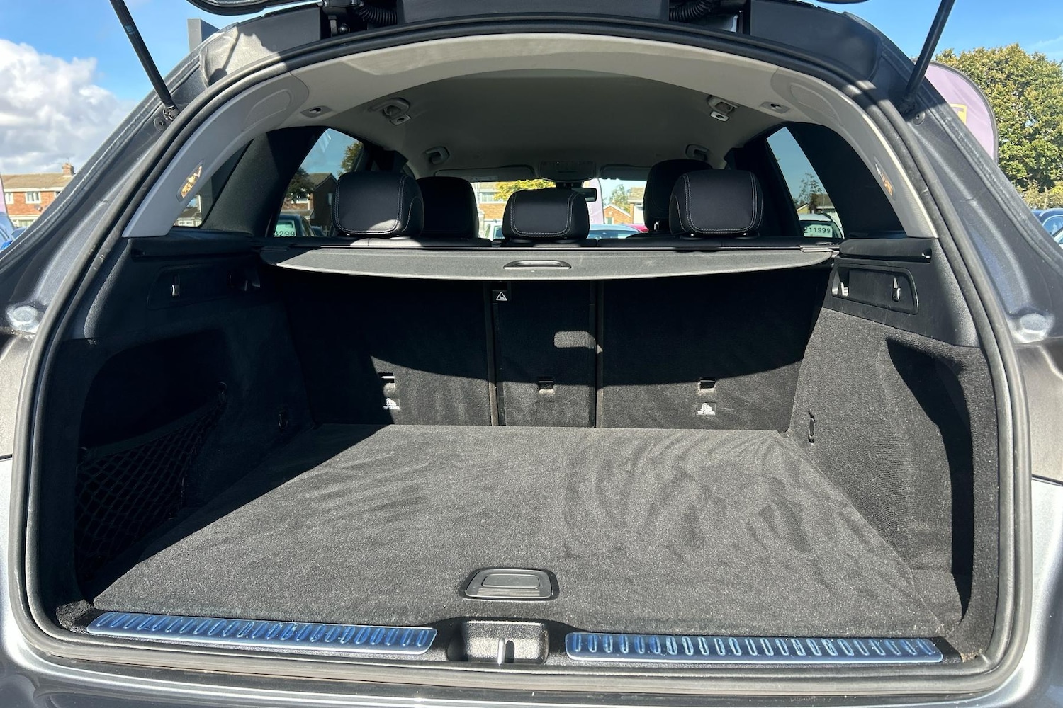 Used Mercedes-Benz GLC 2020 for sale - 76063132: Photo 17