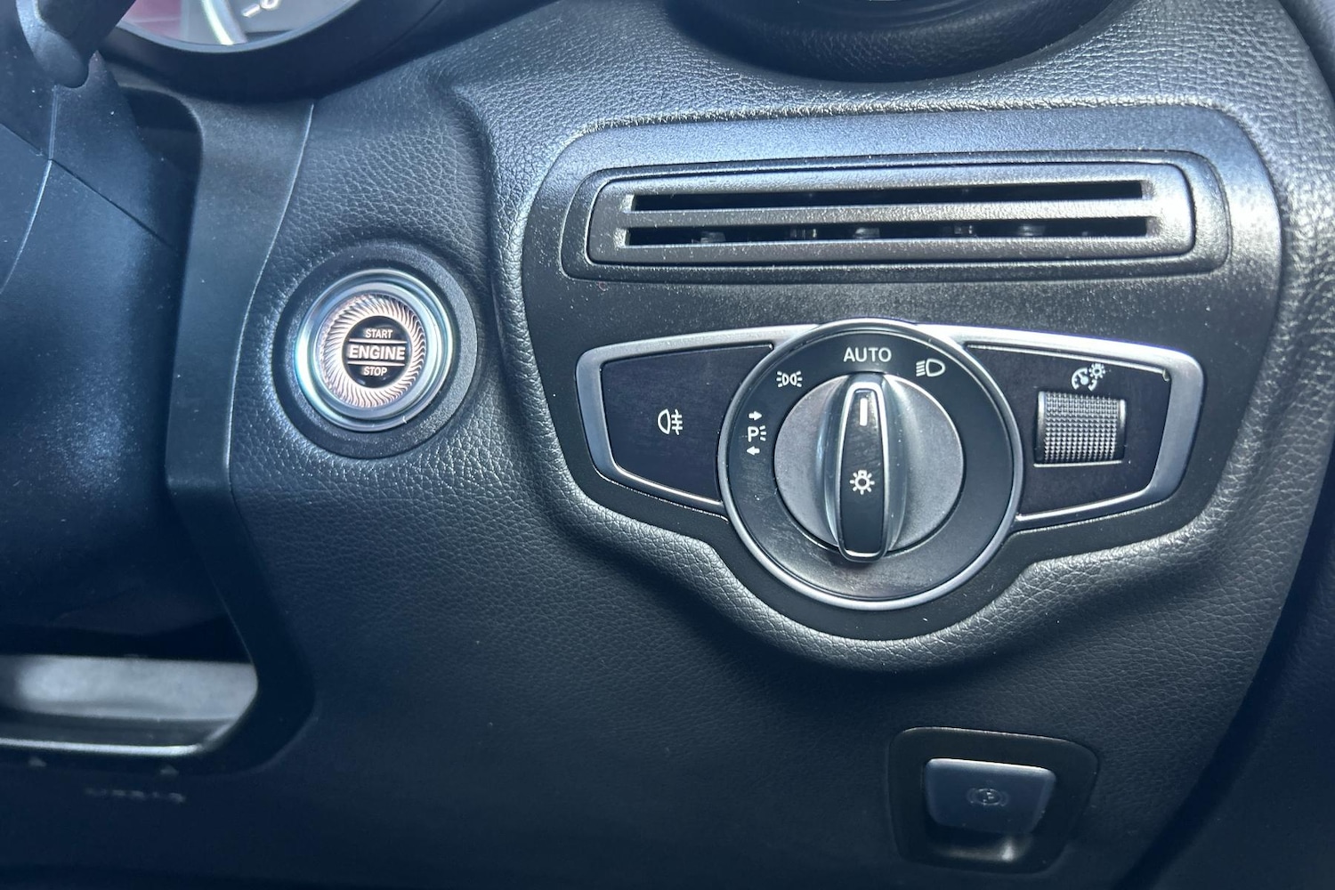 Used Mercedes-Benz GLC 2020 for sale - 76063132: Photo 23