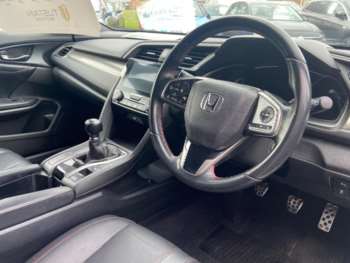 Used Honda Civic 2019 for sale - 74360007: Photo