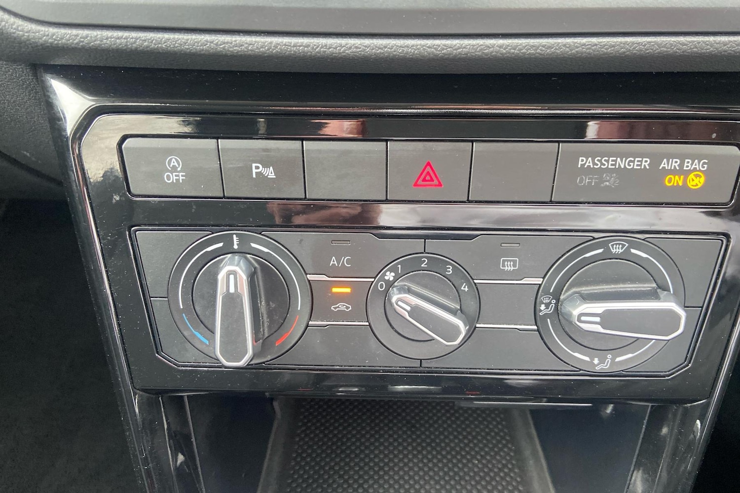 Used Volkswagen T-Cross 2022 for sale - 76774490: Photo 22