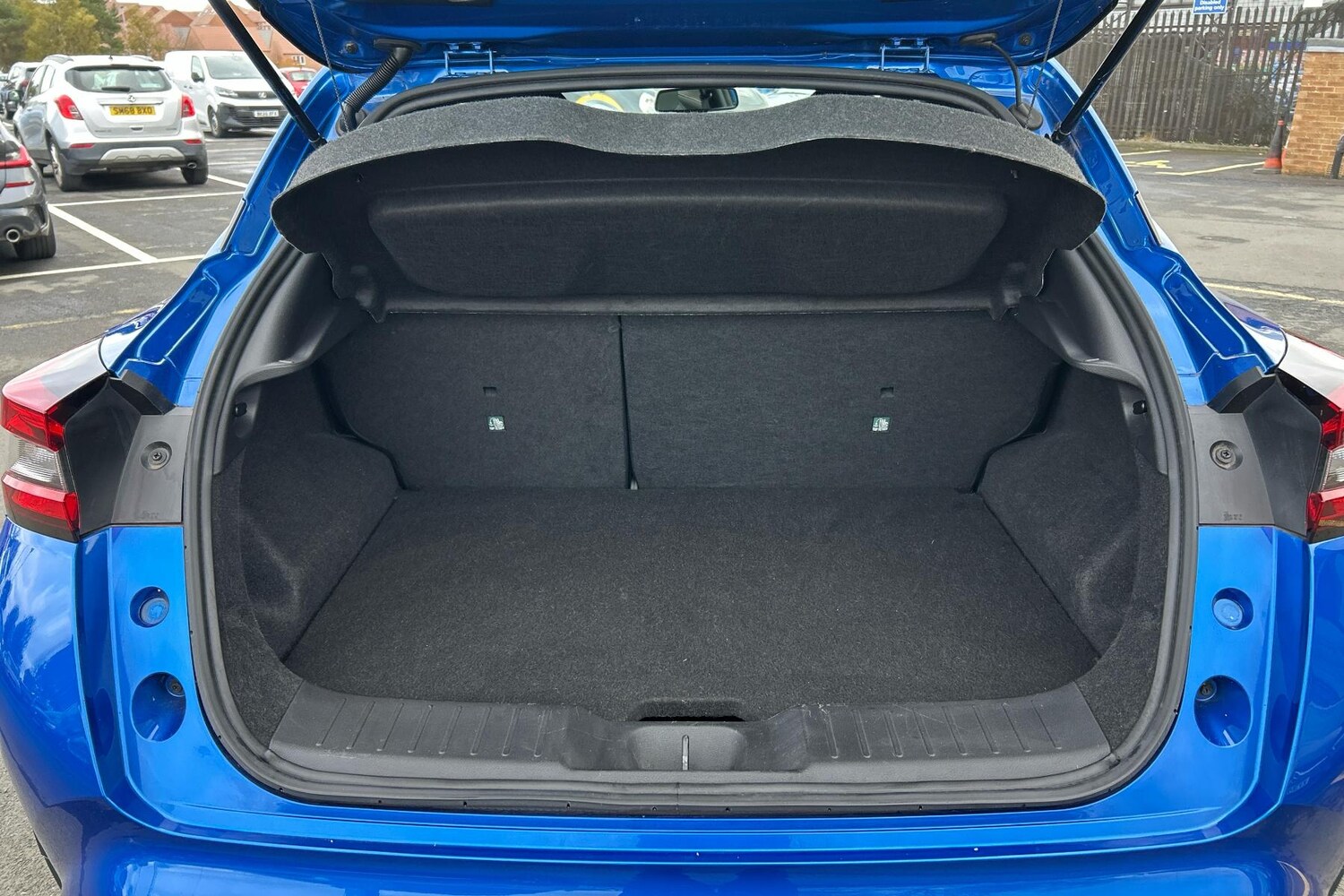 Used Nissan Juke 2023 for sale - 76442601: Photo 17