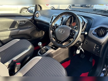 Used Toyota AYGO 2020 for sale - 76732585: Photo