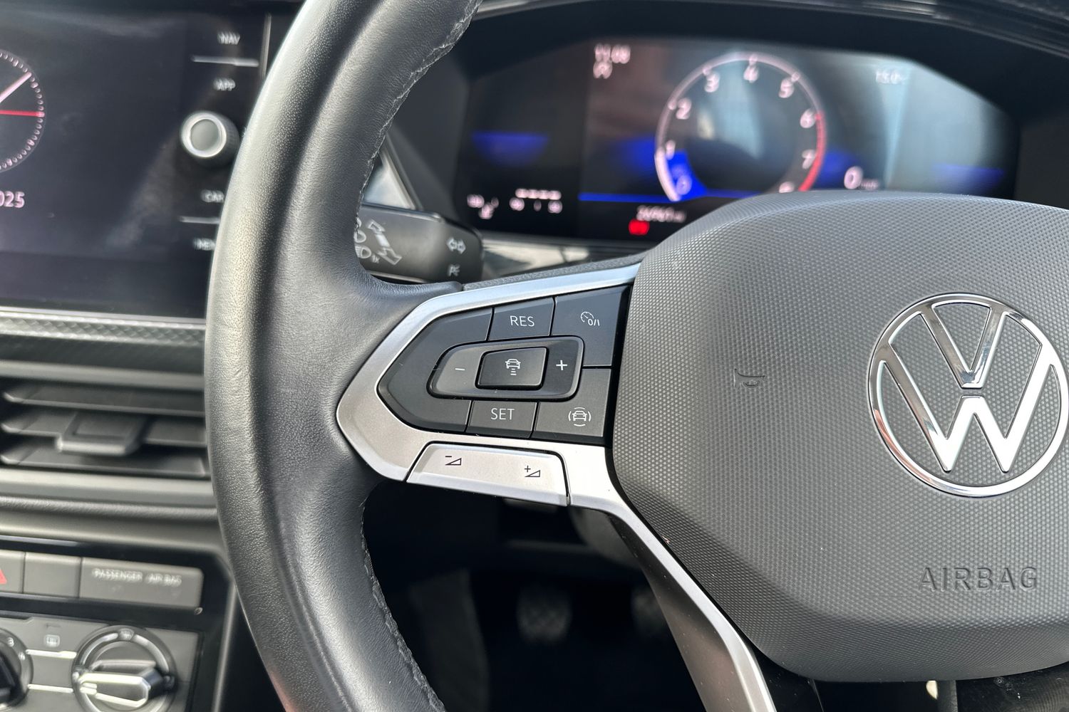 Used Volkswagen T-Cross 2023 for sale - 76329059: Photo 15