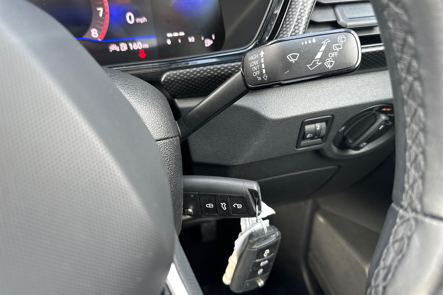 Used Volkswagen T-Cross 2023 for sale - 76329059: Photo 18