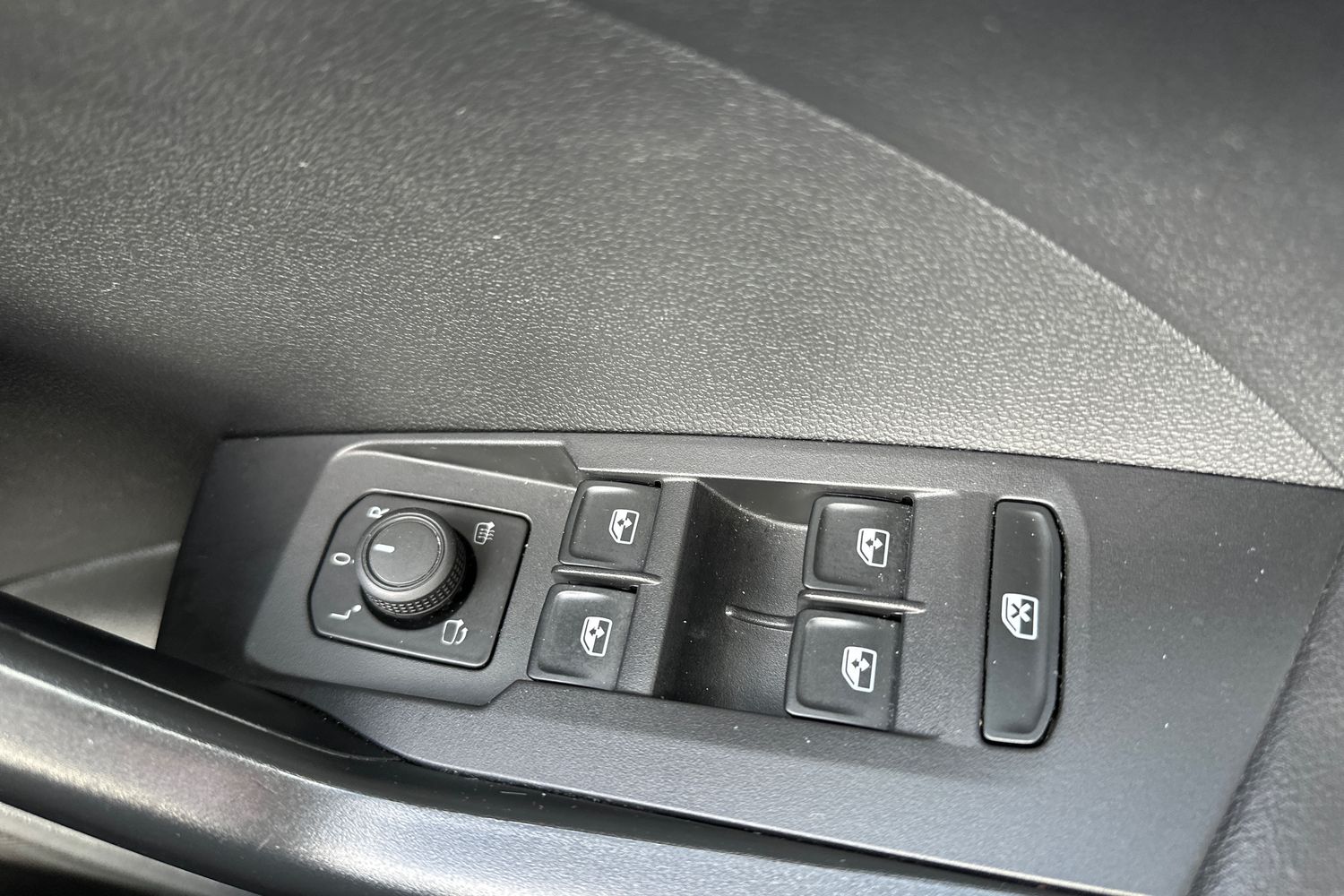 Used Volkswagen T-Cross 2023 for sale - 76329059: Photo 20