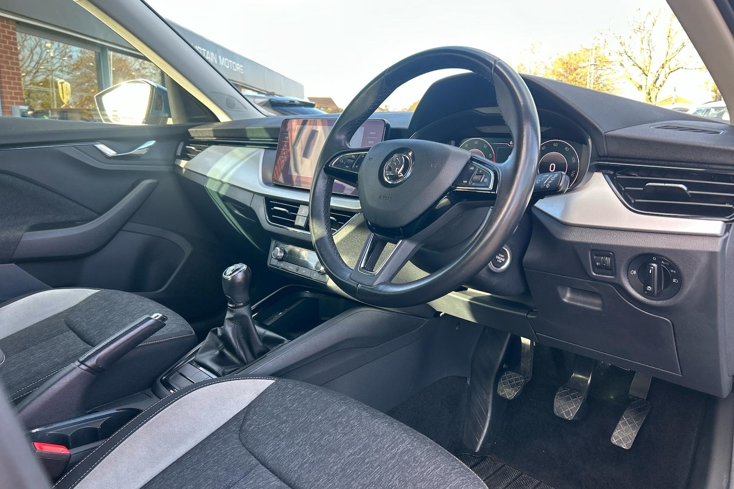 Used Skoda Kamiq 2019 for sale - 76329024: Photo 2