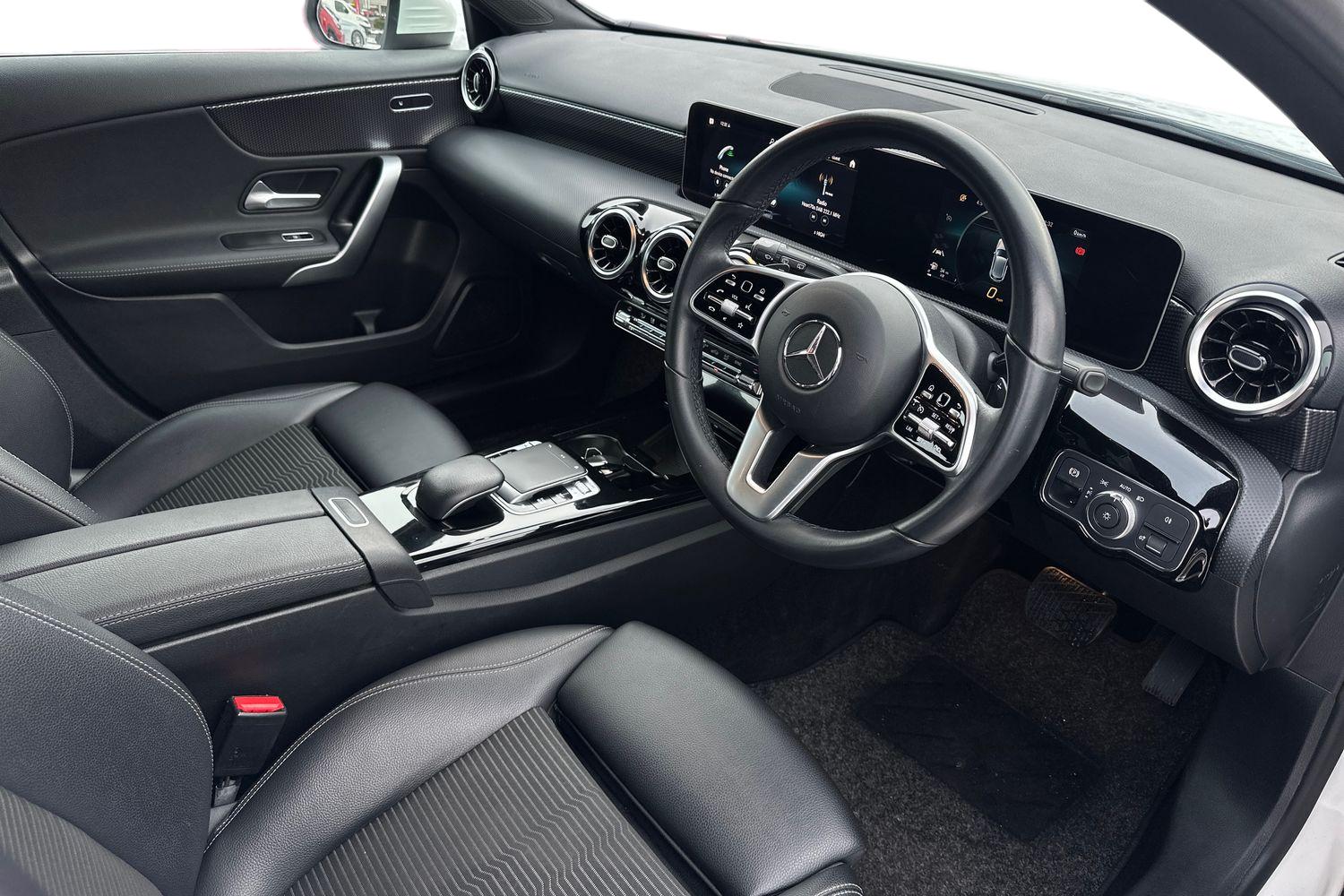 Used Mercedes-Benz A-Class 2018 for sale - 77219915: Photo 2