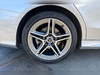Used Mercedes-Benz C-Class 2019 for sale - 75944200: Photo 3