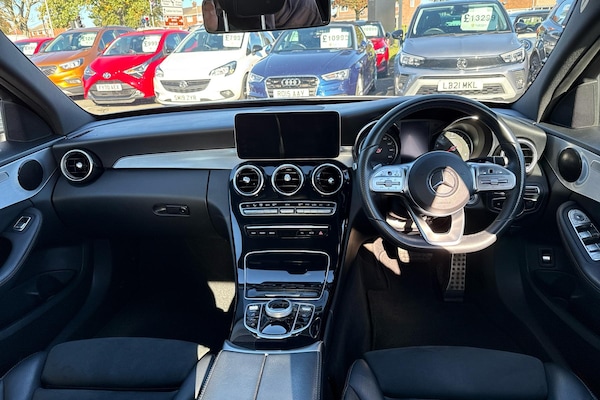 Used Mercedes-Benz C-Class 2019 for sale - 75944200: Photo 4