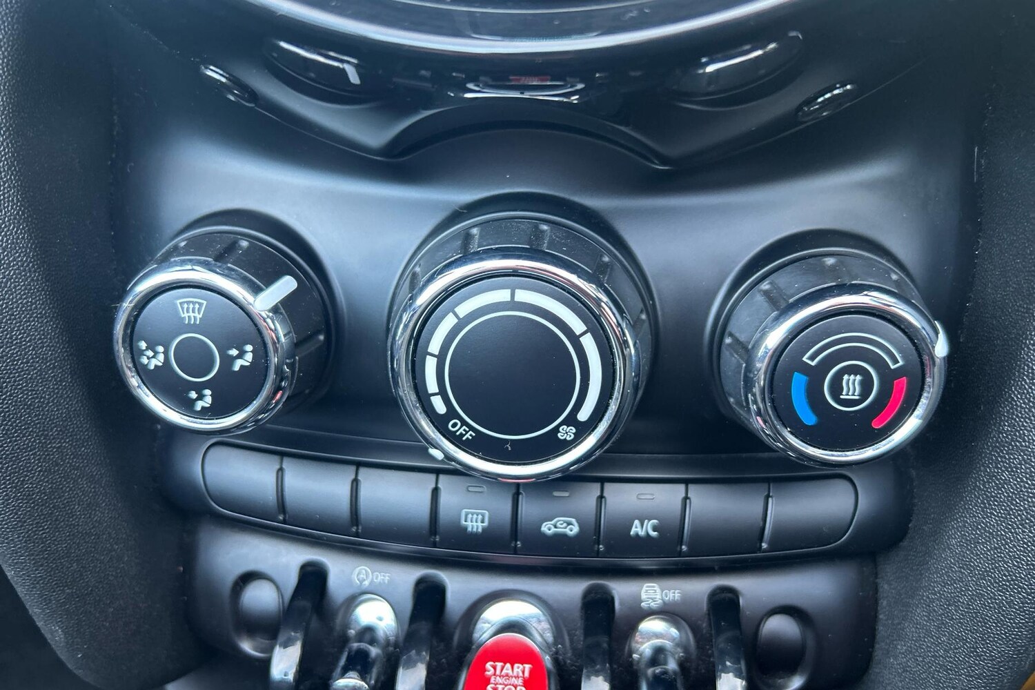 Used MINI Convertible 2019 for sale - 76476220: Photo 25