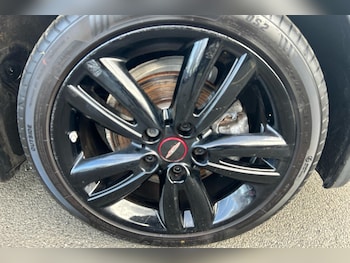 Used MINI Convertible 2019 for sale - 76476220: Photo