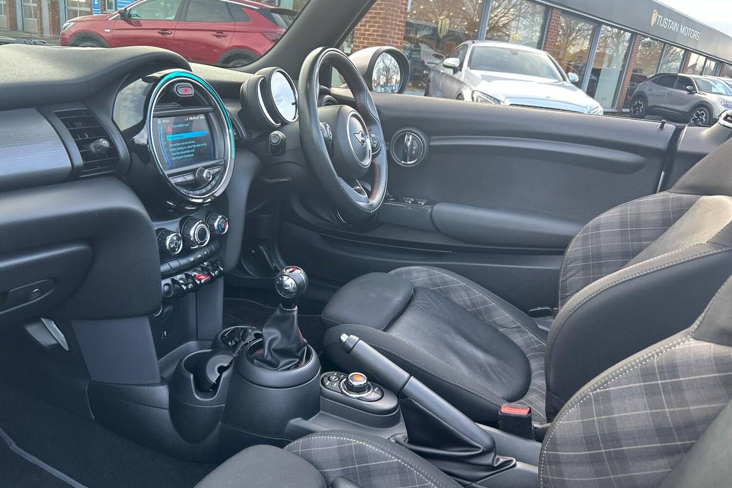 Used MINI Convertible 2019 for sale - 76476220: Photo 5