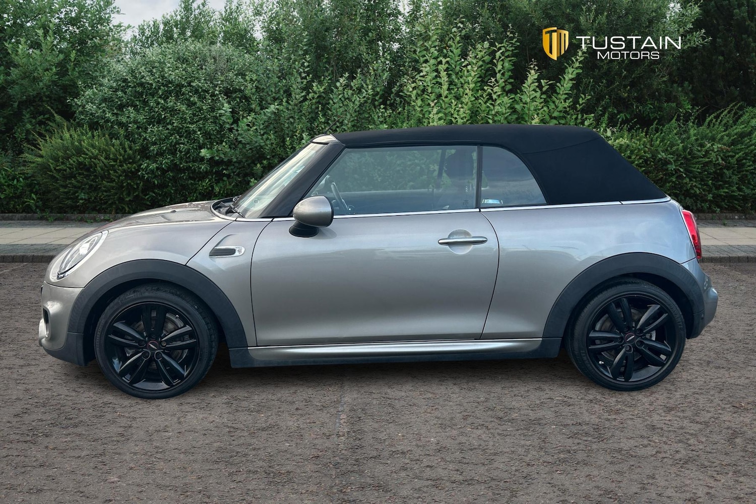 Used MINI Convertible 2019 for sale - 76476220: Photo 9