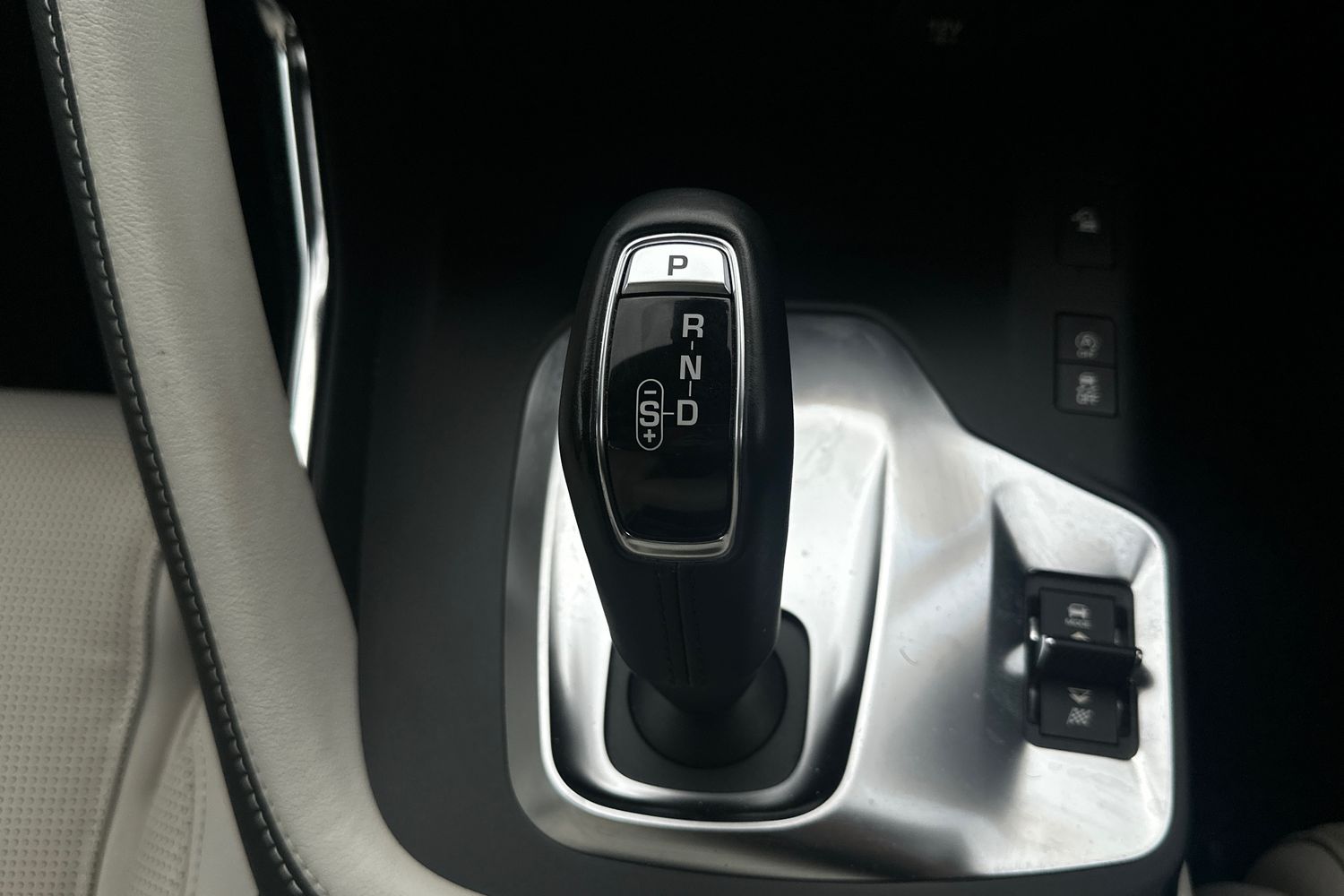 Used Jaguar E-Pace 2018 for sale - 76401576: Photo 14