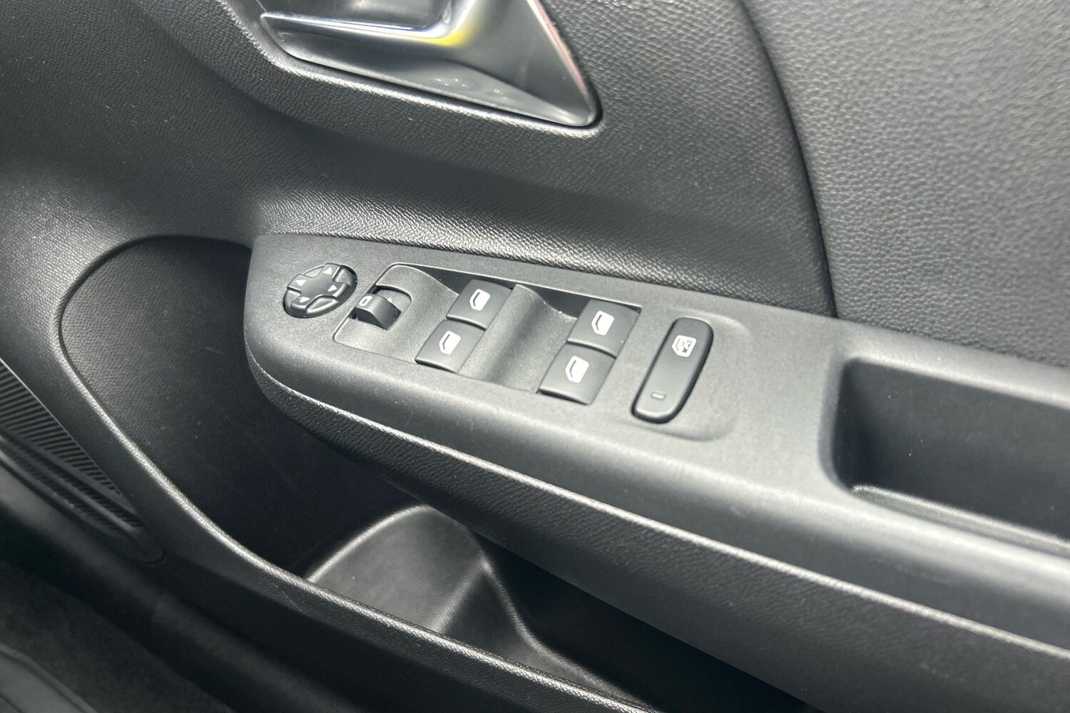 Used Vauxhall Corsa 2023 for sale - 76063103: Photo 17