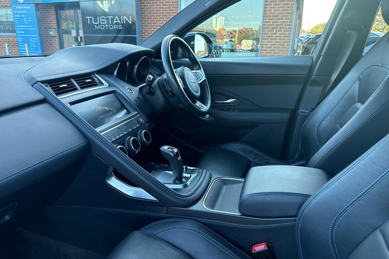 Used Jaguar E-Pace 2018 for sale - 75993594: Photo 5