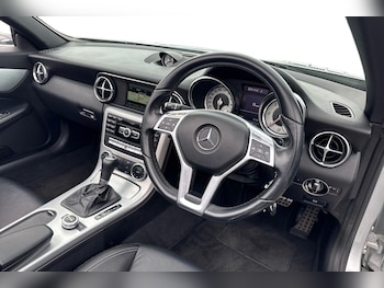 Used Mercedes-Benz SLK 2014 for sale - 77980772: Photo