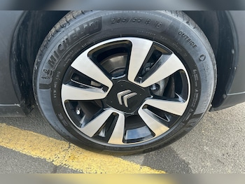 Used Citroen C3 2024 for sale - 76932002: Photo