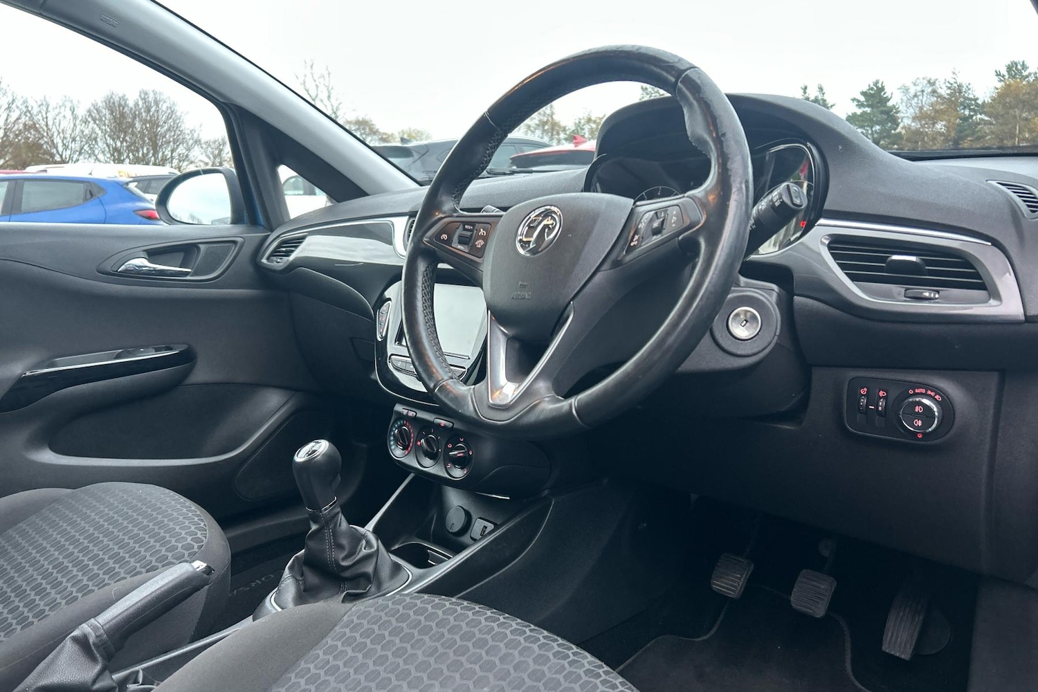 Used Vauxhall Corsa 2018 for sale - 76564652: Photo 2