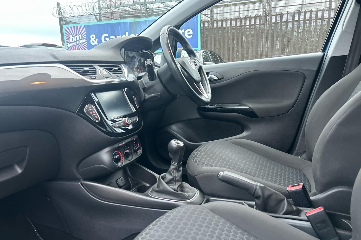 Used Vauxhall Corsa 2018 for sale - 76564652: Photo 5