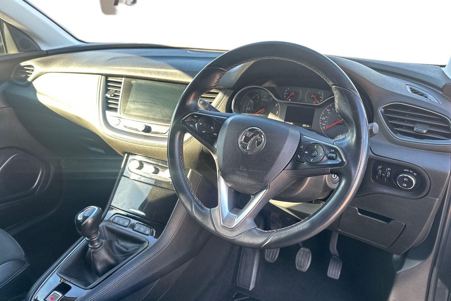 Used Vauxhall Grandland X 2019 for sale - 76476229: Photo 2