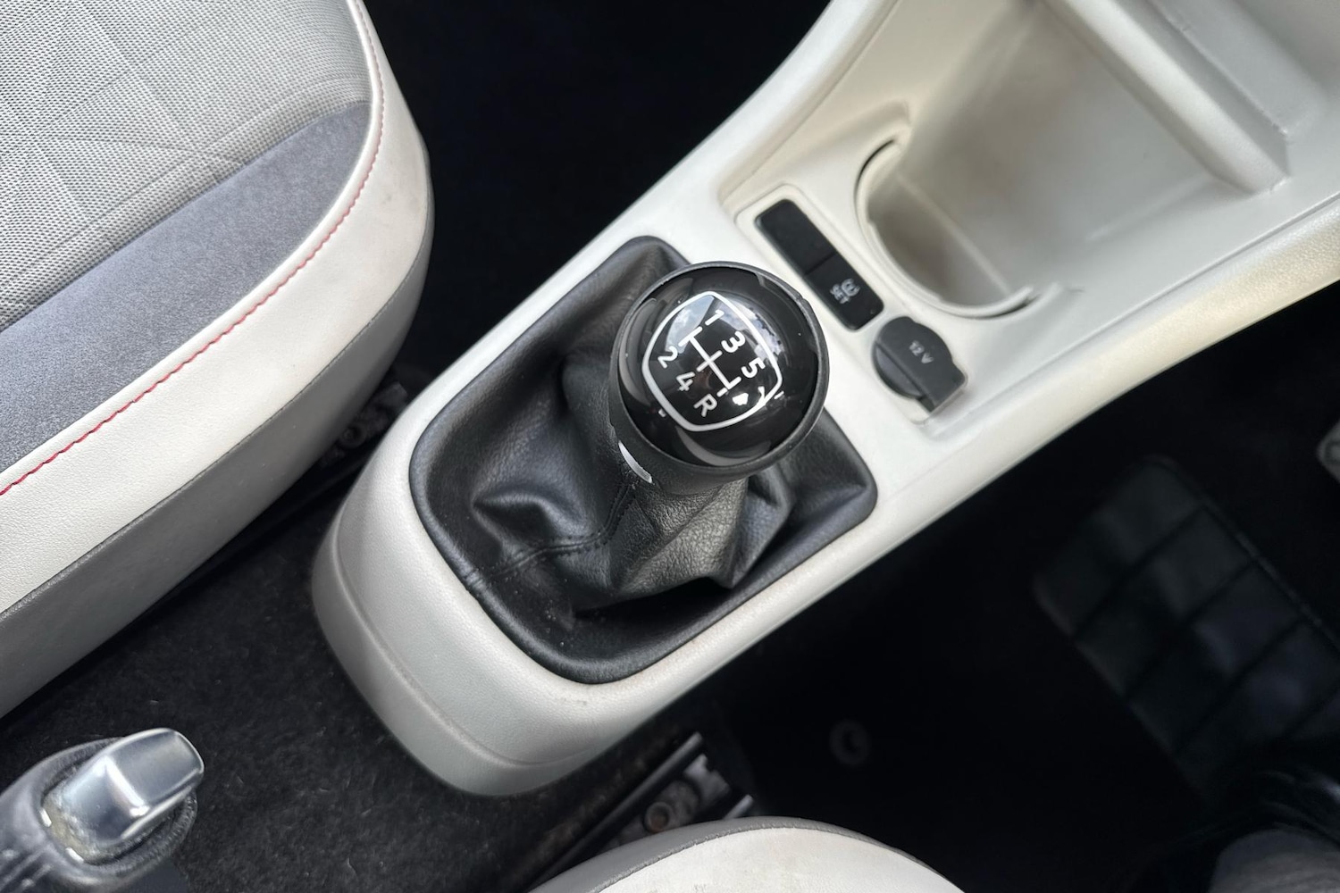 Used Volkswagen up! 2016 for sale - 77577579: Photo 14