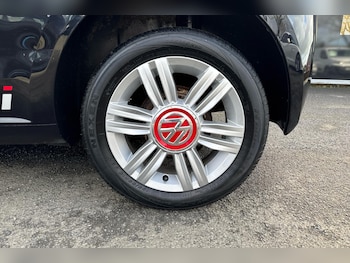 Used Volkswagen up! 2016 for sale - 77577579: Photo