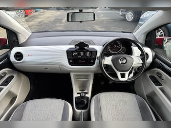Used Volkswagen up! 2016 for sale - 77577579: Photo