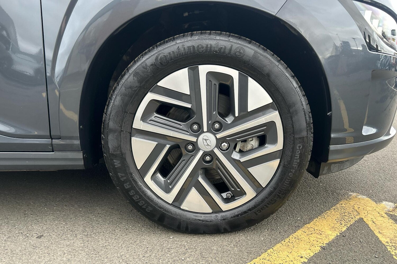 Used Hyundai KONA 2021 for sale - 76435971: Photo 3