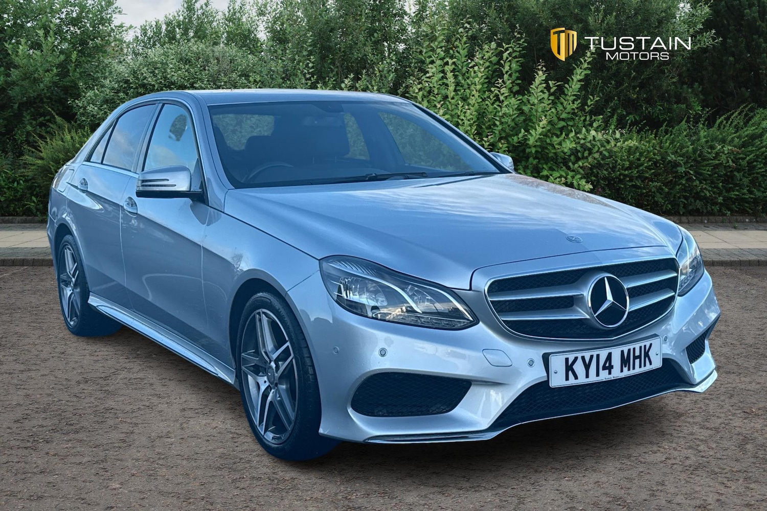 Used Mercedes-Benz E Class 2014 for sale - 77415098: Photo 1