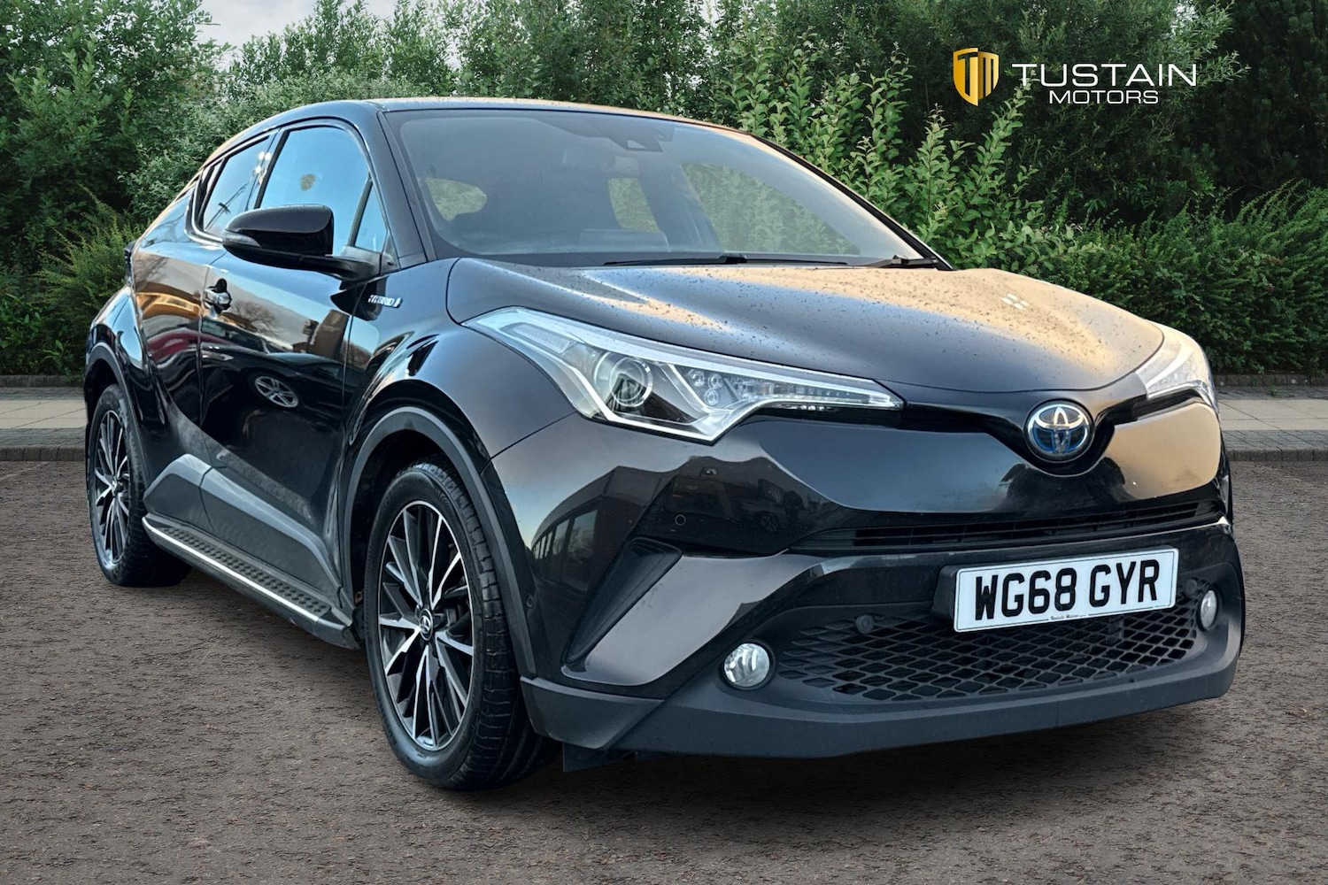 Used Toyota C-HR 2018 for sale - 76637161: Photo 1